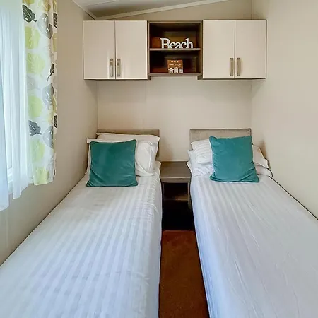 Kompleks wypoczynkowy Bossiney Bay *